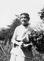 Clara Dennis thumbnail