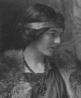 Laura McCully thumbnail